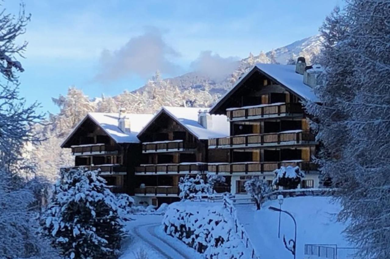 Les Mayens de l'Ours - At the foot of Piste de l'Ours' slope! Agettes Extérieur photo